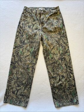 Madden Girl Women’s Straight Leg Camo Jeans